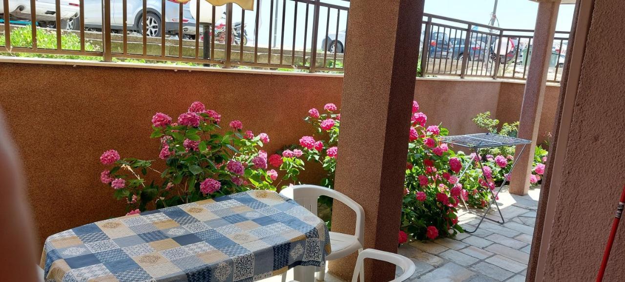 Stavros House Apartment Сарти Екстериор снимка